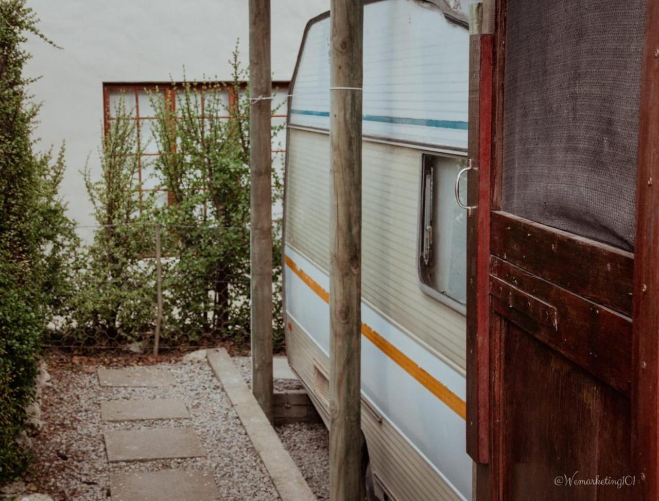 The Stables Accommodation 랑게바안 외부 사진