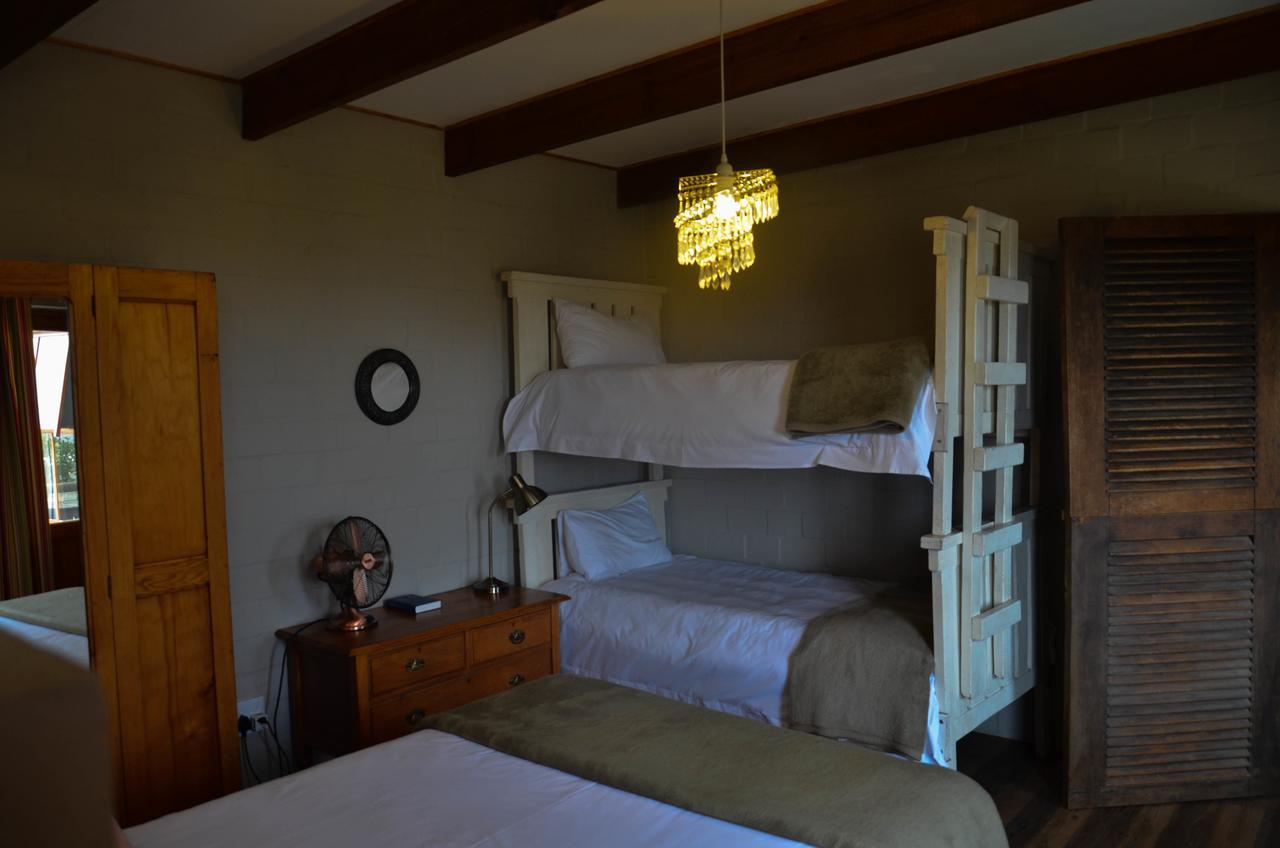 The Stables Accommodation 랑게바안 외부 사진