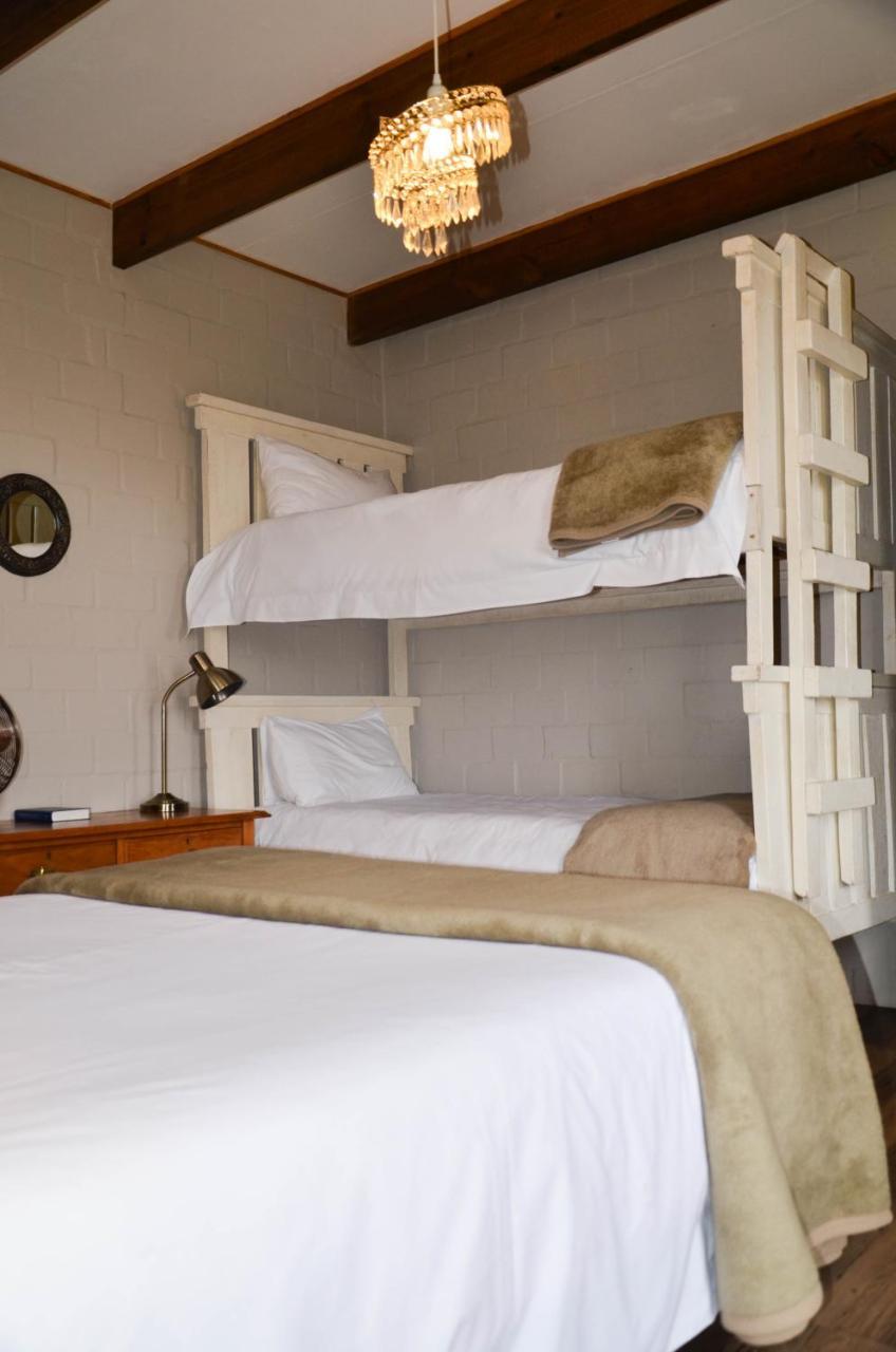 The Stables Accommodation 랑게바안 외부 사진