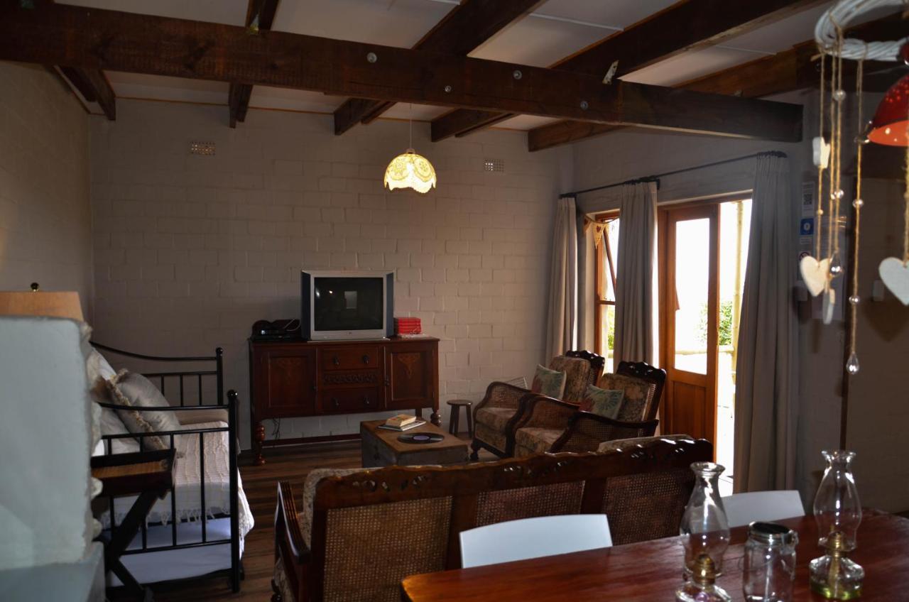 The Stables Accommodation 랑게바안 외부 사진